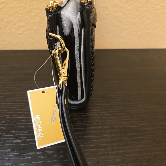 Michael Kors Jet Set Medium Double Zip Wallet - Picture 6 of 12